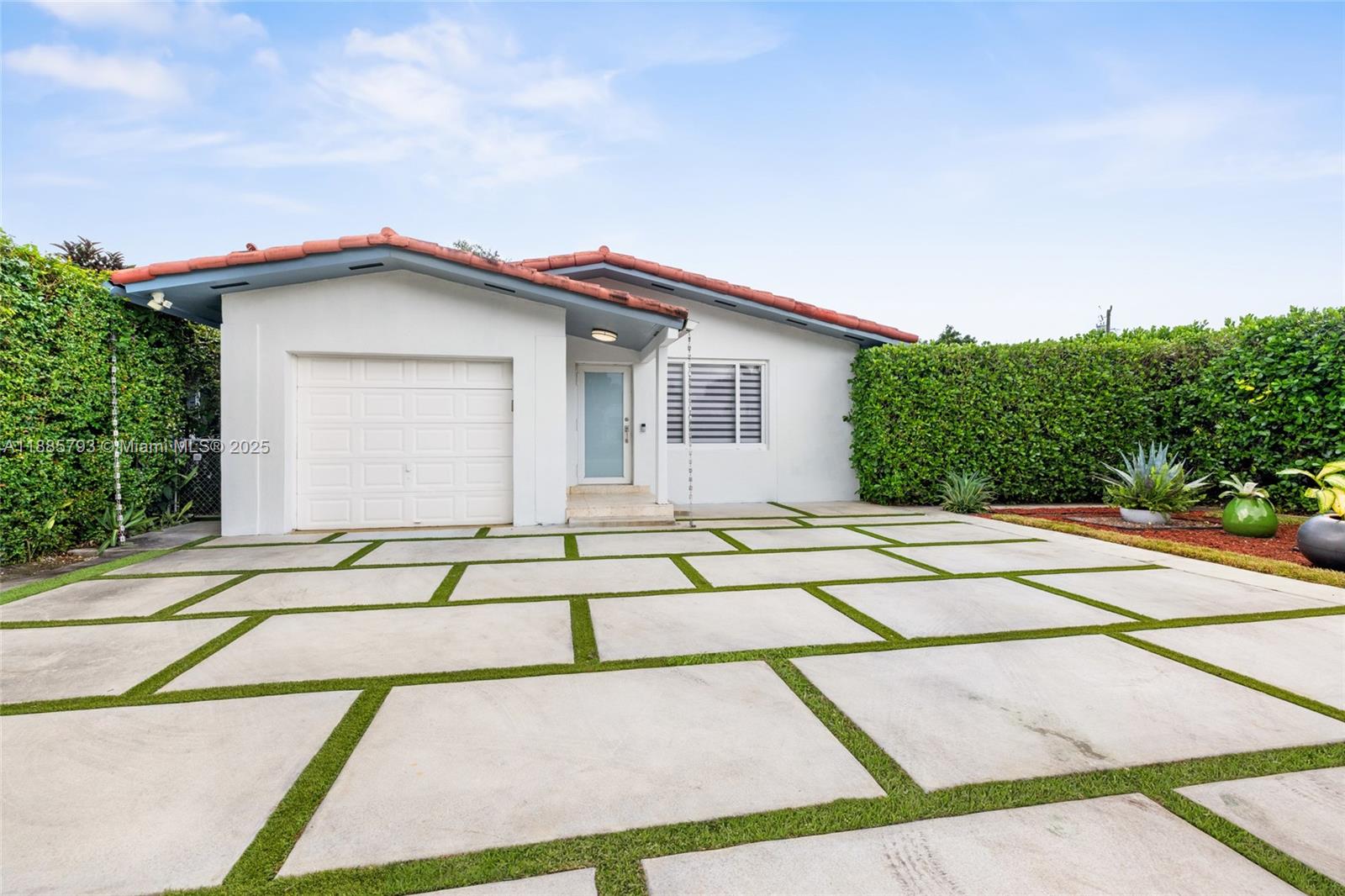 CORAL GABLES SEC E - Residential