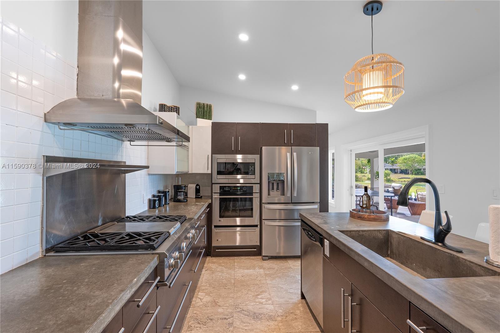 PINE SHORE SEC 6 - Residential