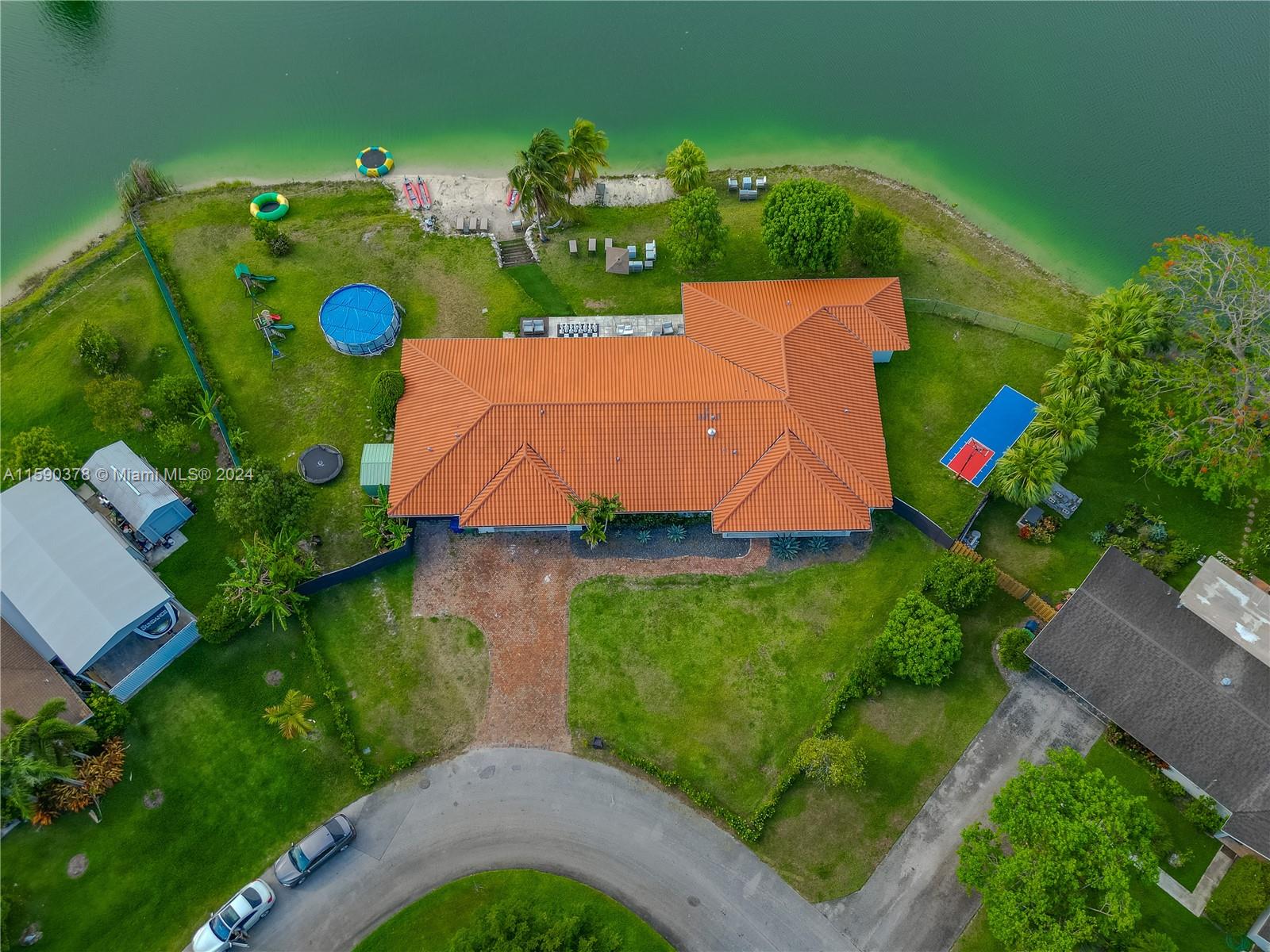 PINE SHORE SEC 6 - Residential
