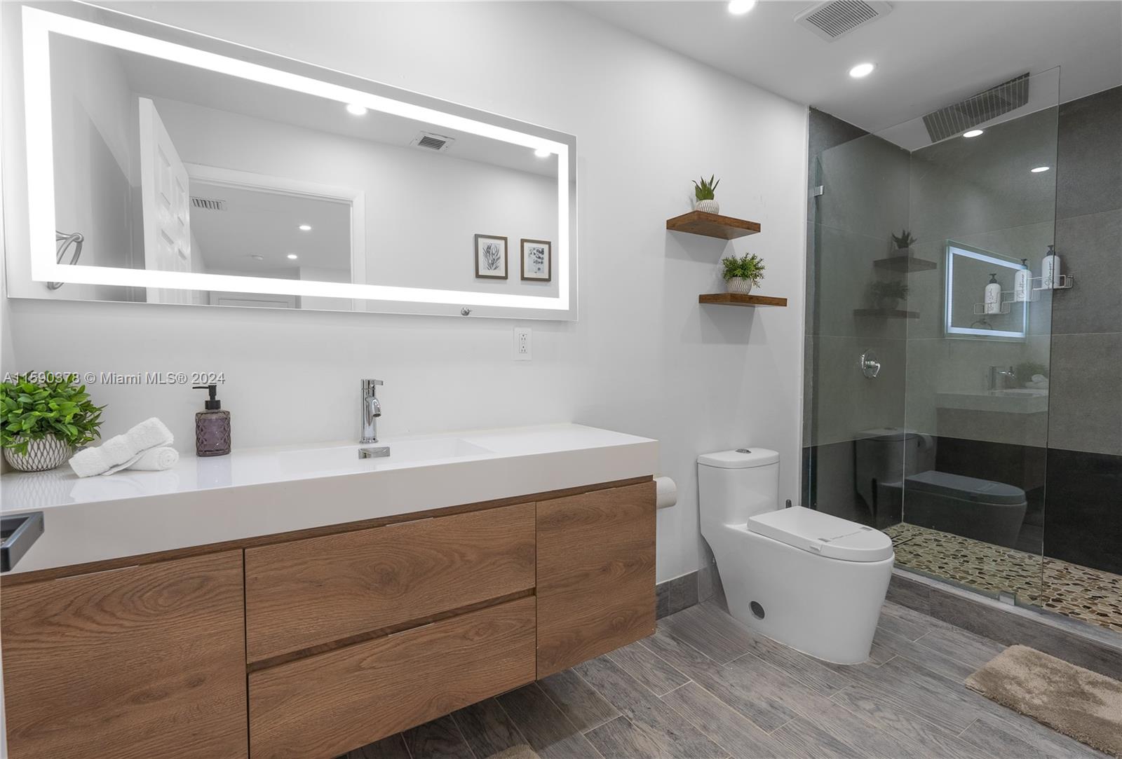 PINE SHORE SEC 6 - Residential