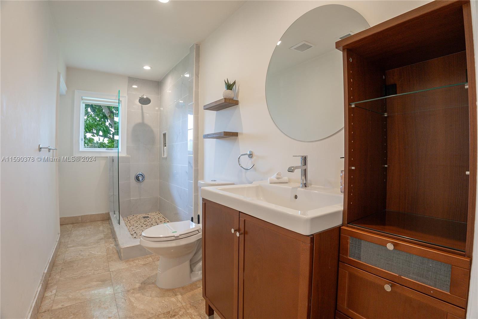 PINE SHORE SEC 6 - Residential