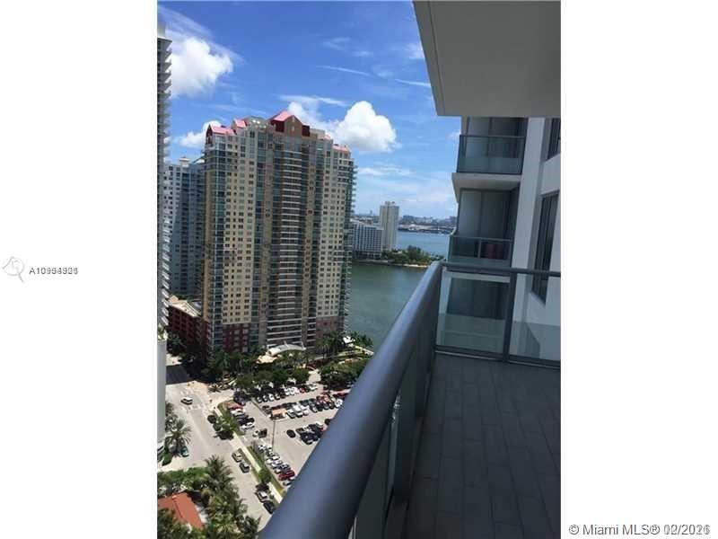 BRICKELL HOUSE - Residential Lease