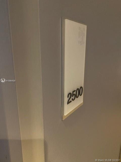 BRICKELL HOUSE - Residential Lease