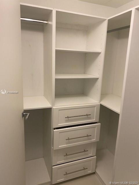 BRICKELL HOUSE - Residential Lease