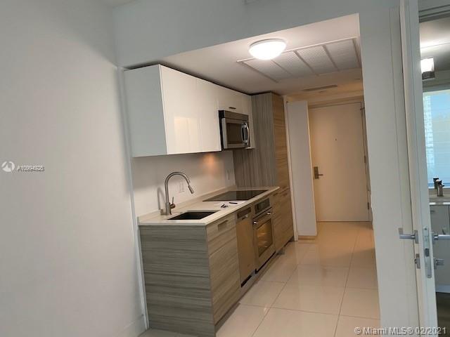 BRICKELL HOUSE - Residential Lease