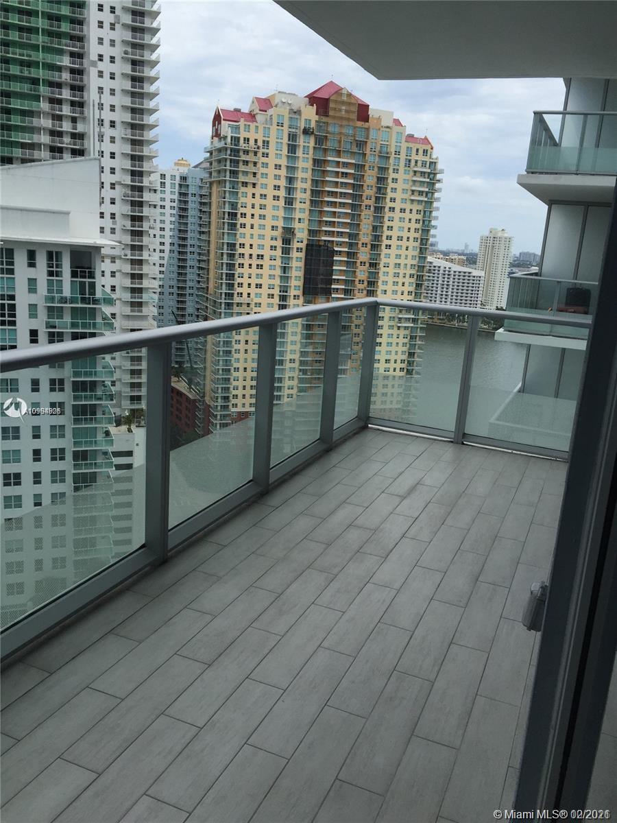 BRICKELL HOUSE - Residential Lease