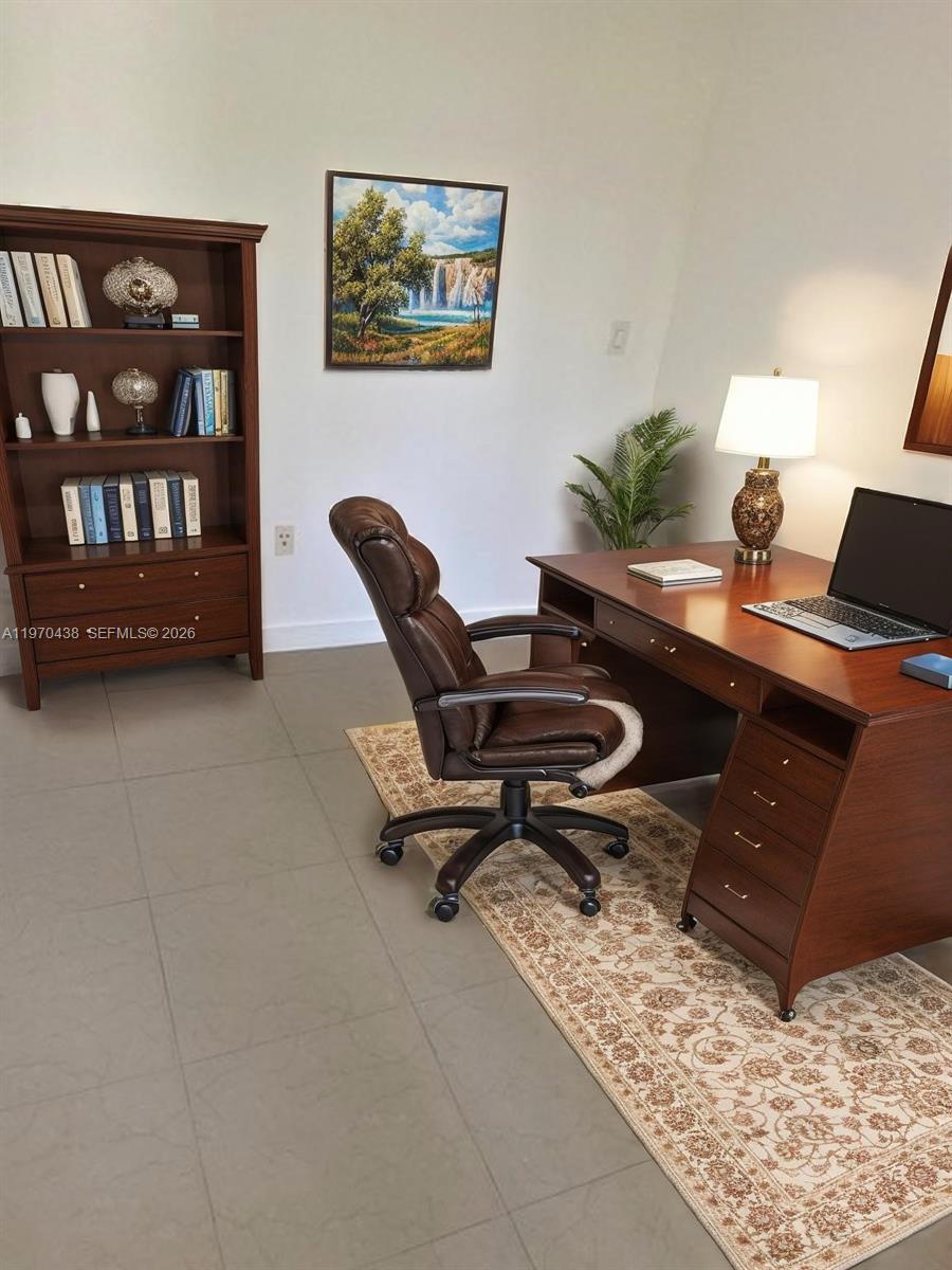 GARDENS NORTH EIGHT CONDO - Residential