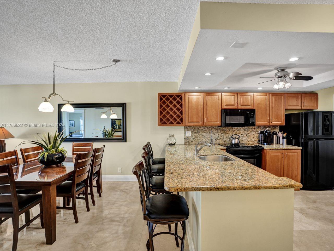 LEISURE TOWERS CONDO - Residential
