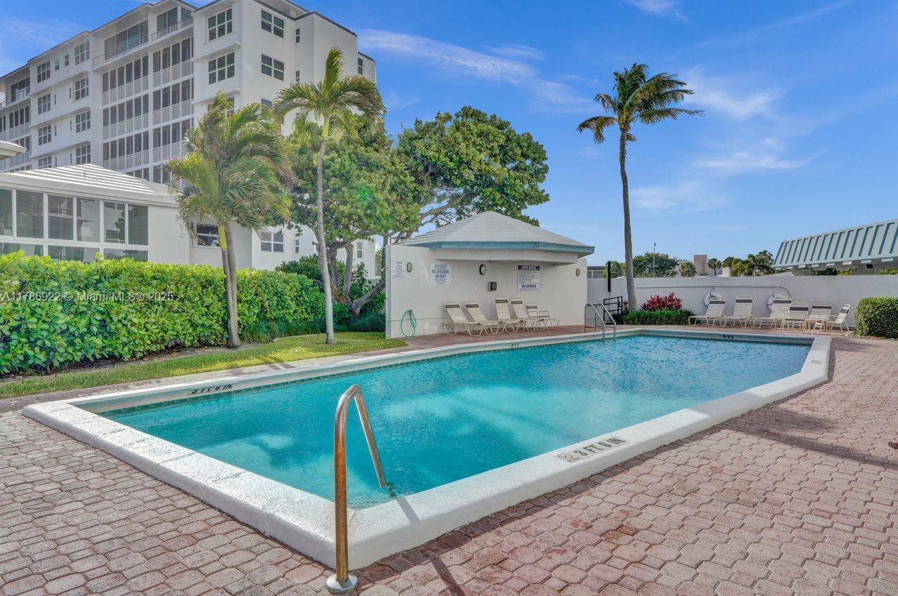 LEISURE TOWERS CONDO - Residential