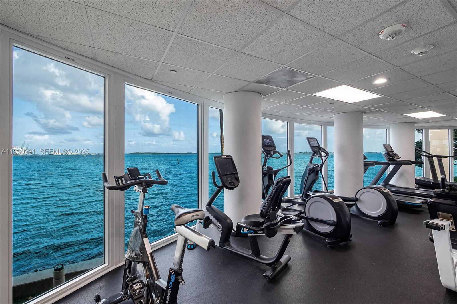 ISOLA CONDO - Residential