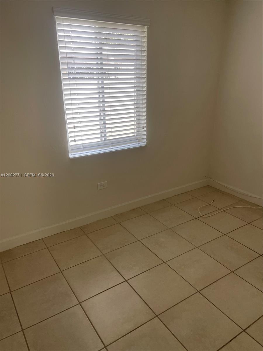 OVERBROOK SHORES NO-2 - Residential Lease