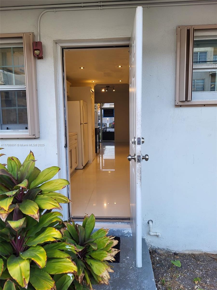 1450 NE 170th St 106