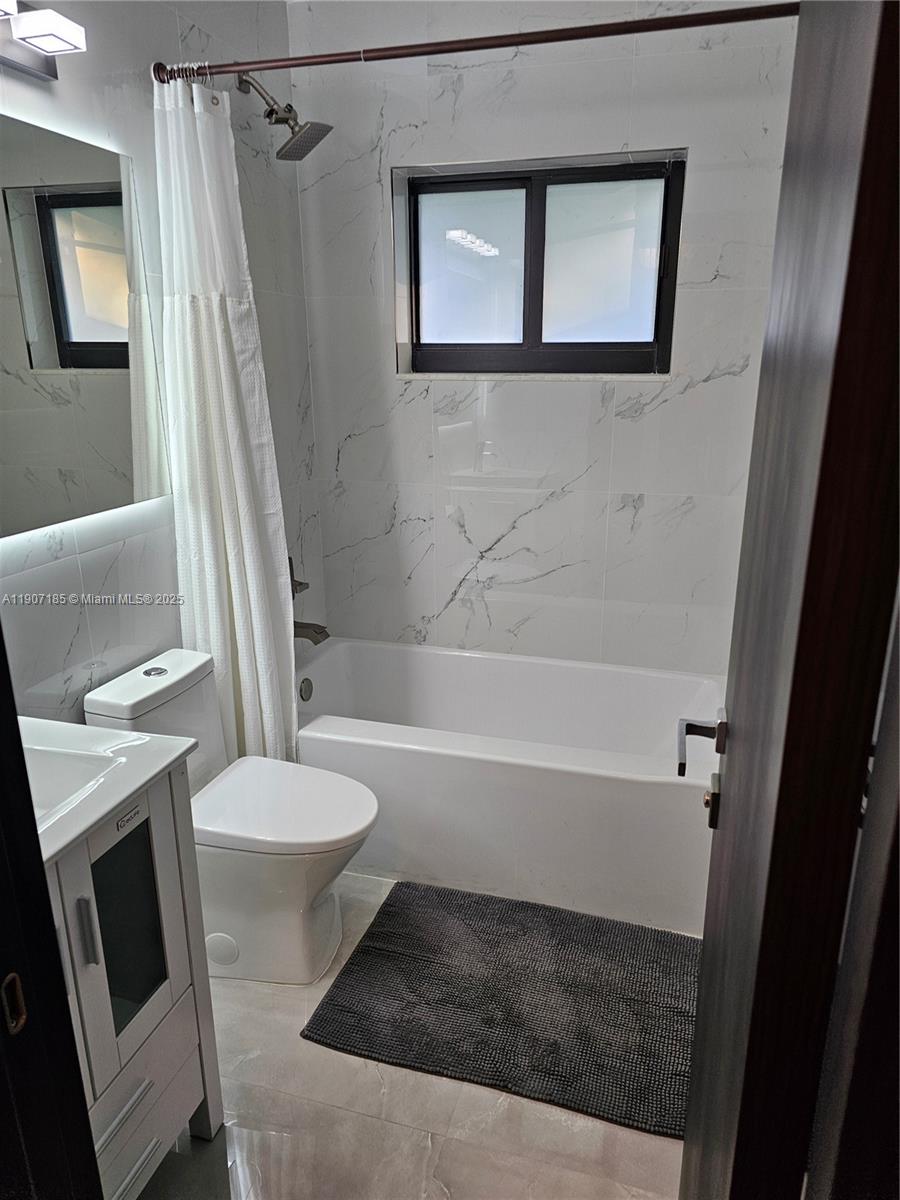 CAROUSSO ESTATES - Residential Lease