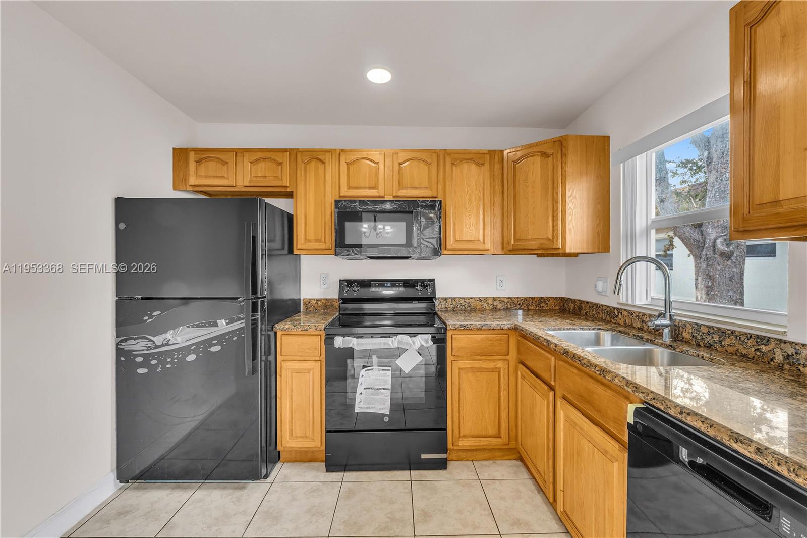 WINDERMERE CONDO NUMBER T - Residential