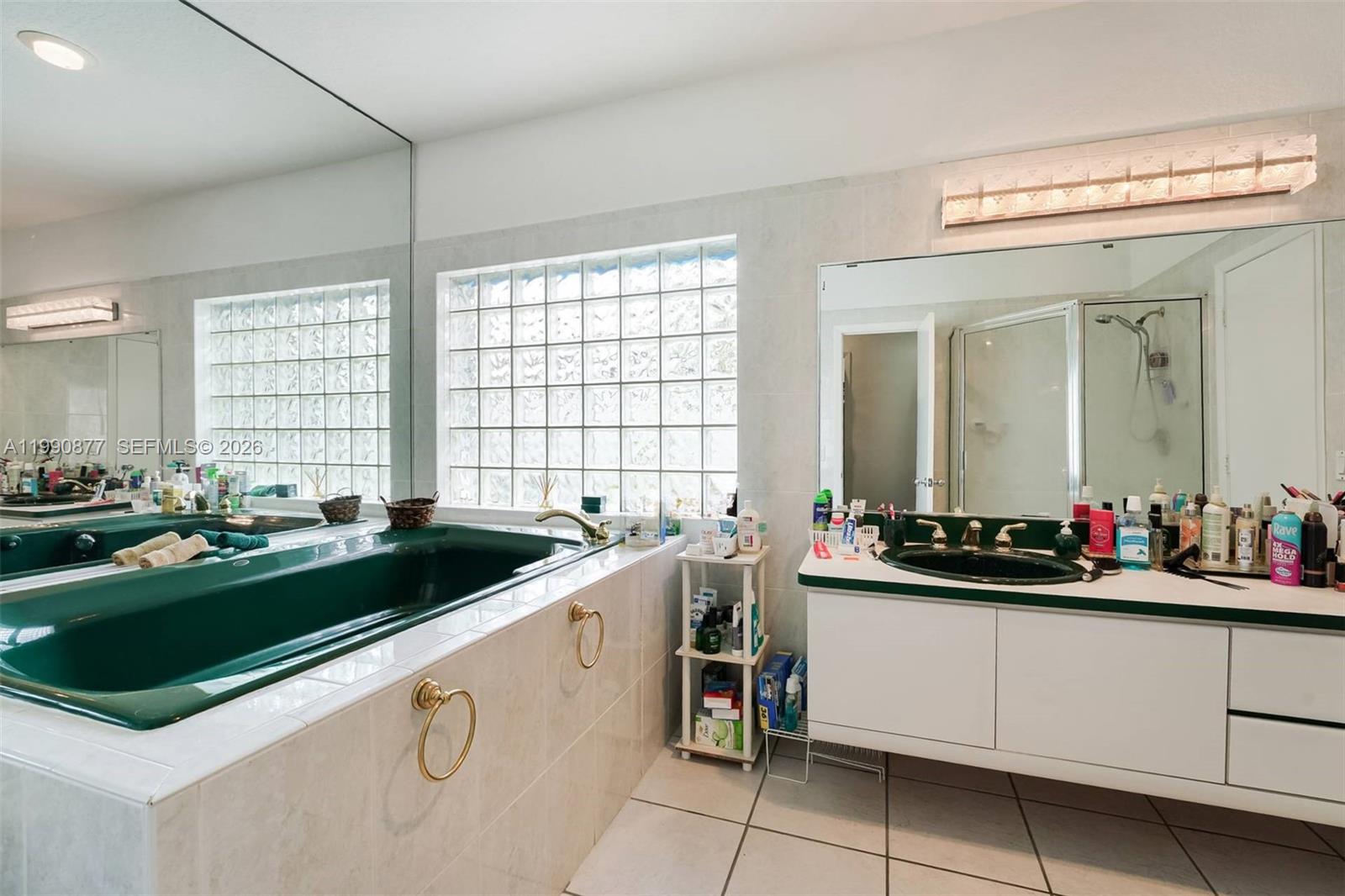 REV PL SEC 2 CC ESTATES - Residential