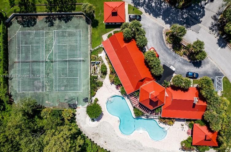 THE OASIS AT PEARL LAKE - Residential