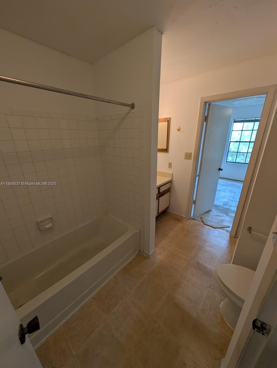 THE OASIS AT PEARL LAKE - Residential