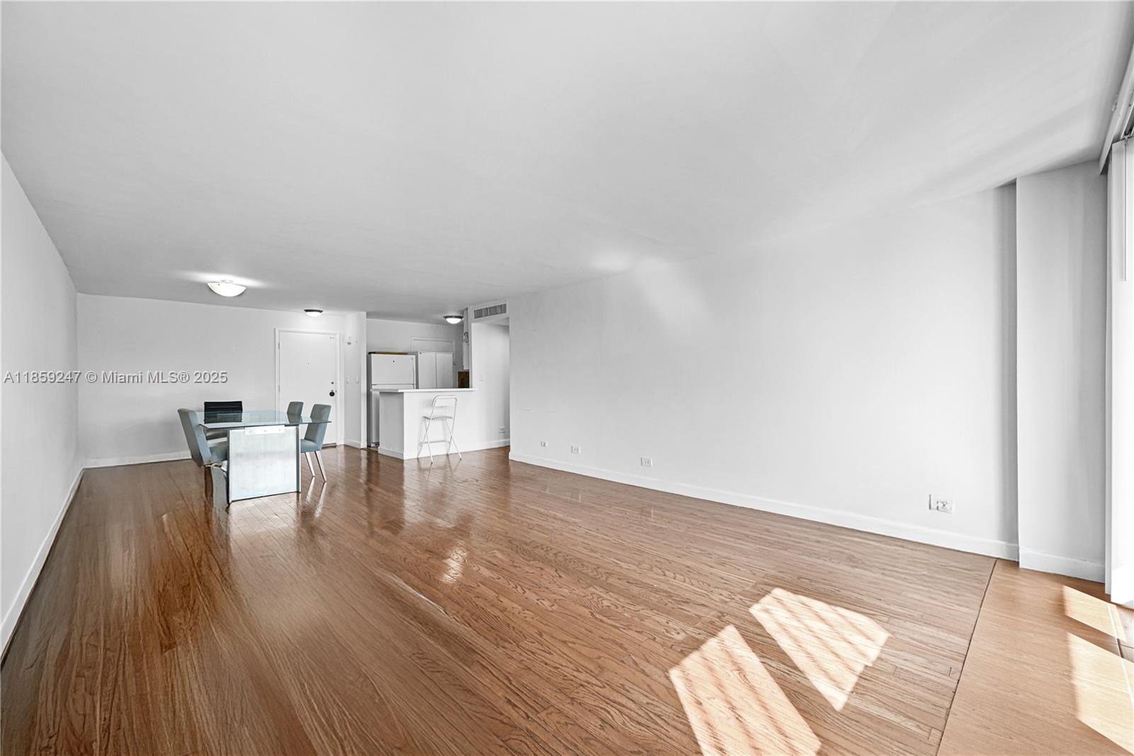 THE BELMONT CONDO - Residential Lease