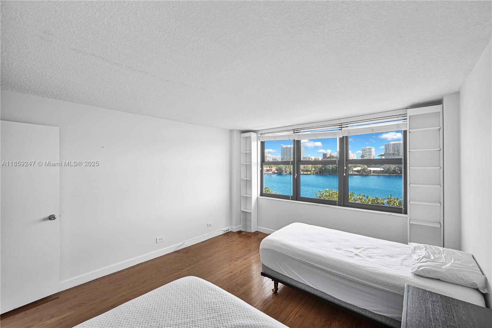 THE BELMONT CONDO - Residential Lease