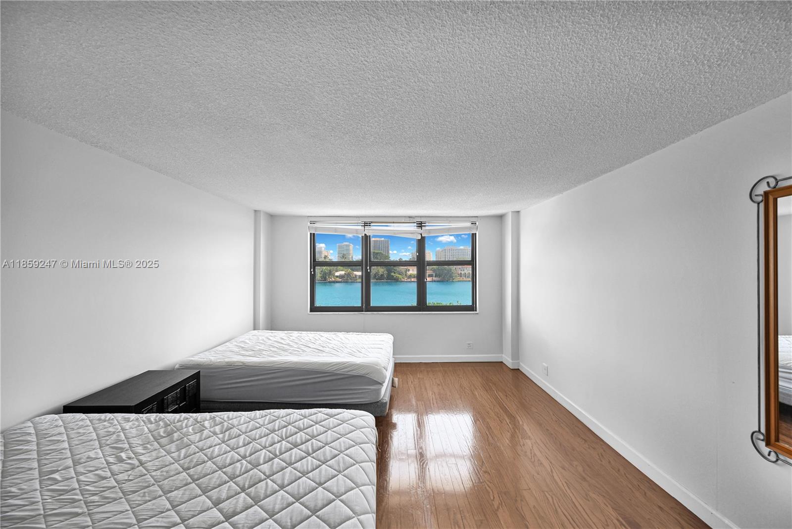 THE BELMONT CONDO - Residential Lease