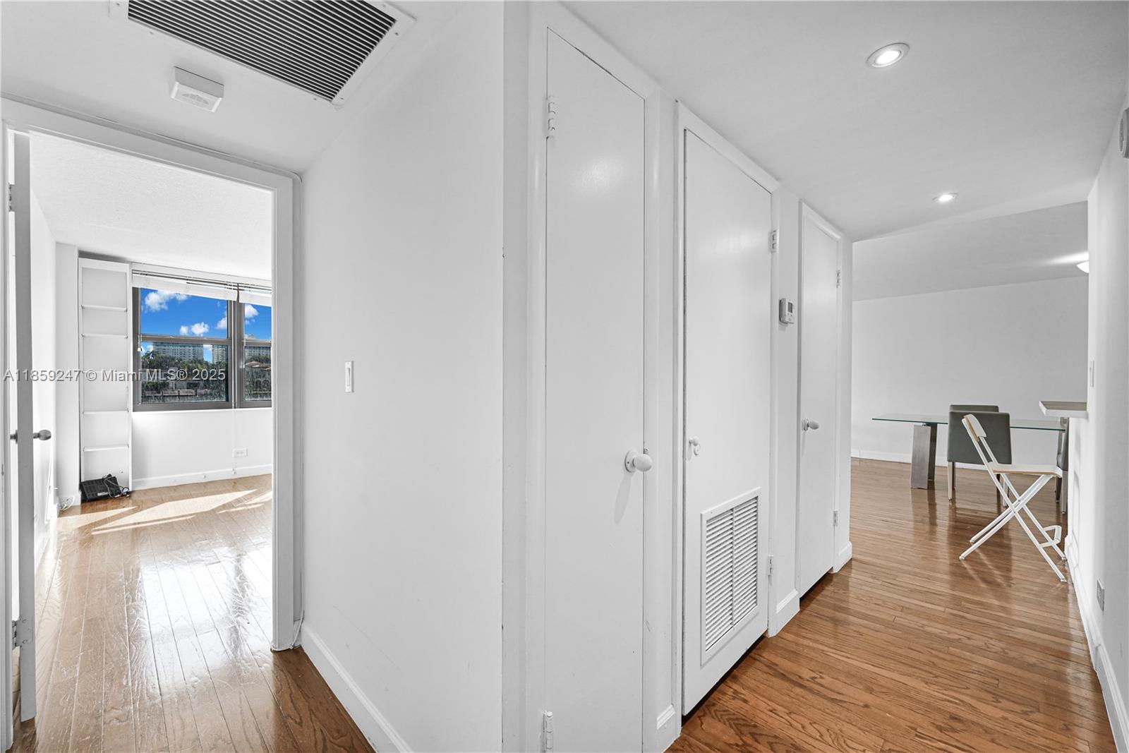 THE BELMONT CONDO - Residential Lease