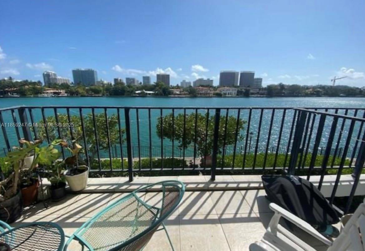 THE BELMONT CONDO - Residential Lease