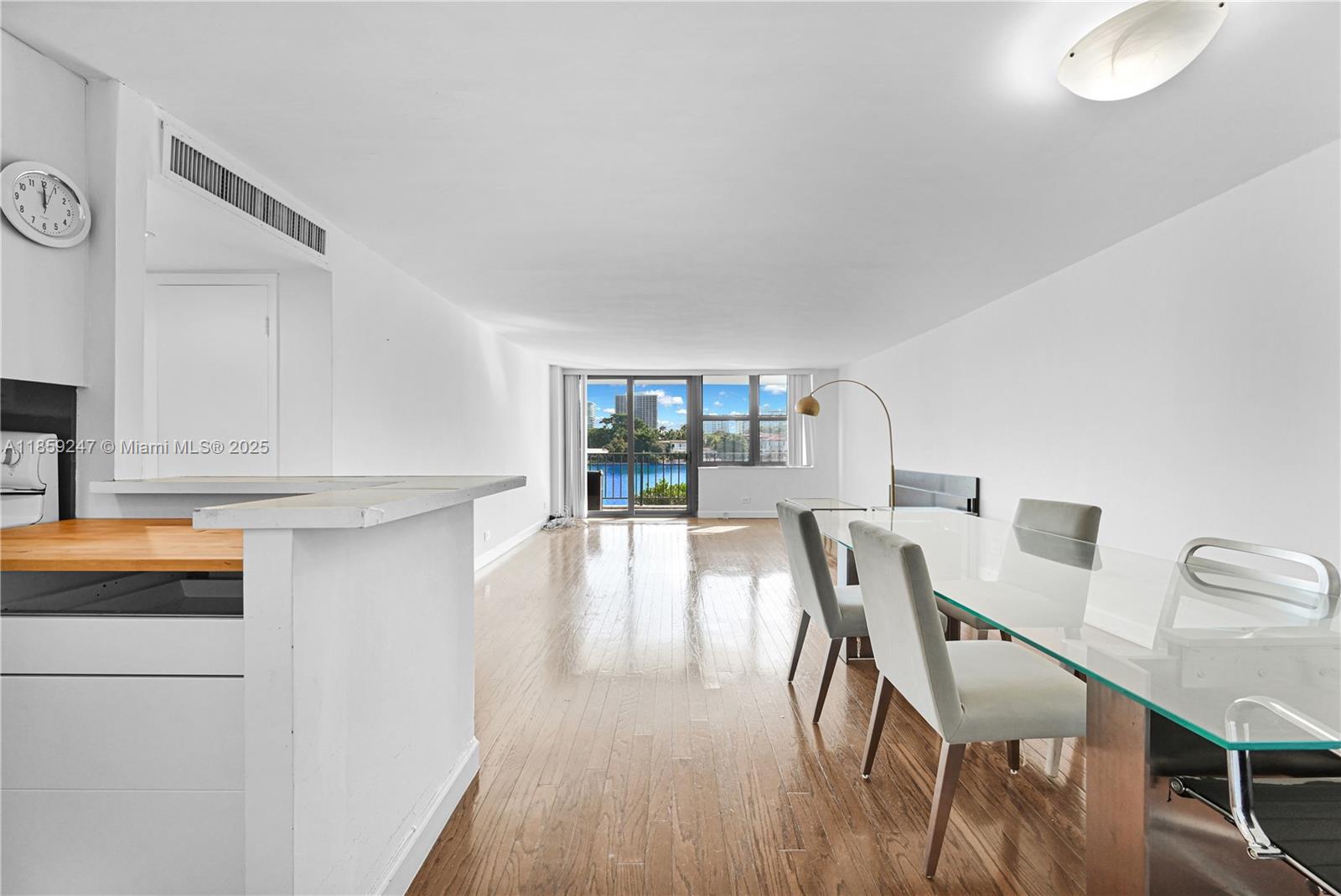 THE BELMONT CONDO - Residential Lease