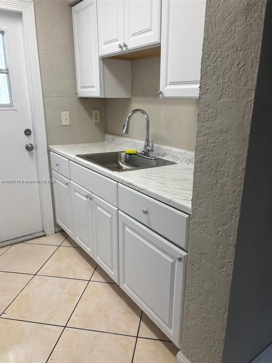 PIERCE APARTMENTS CONDO - Residential Lease