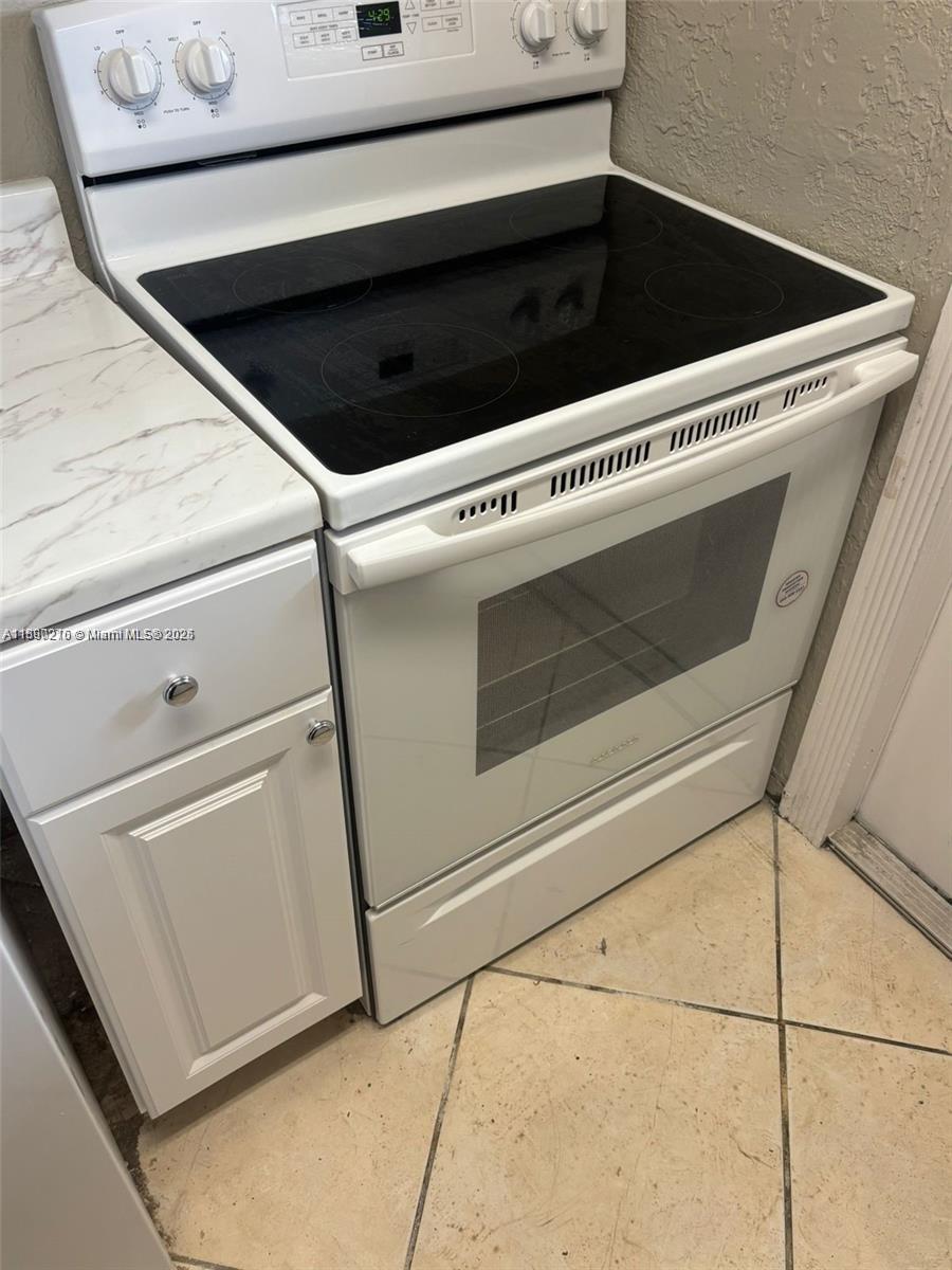 PIERCE APARTMENTS CONDO - Residential Lease