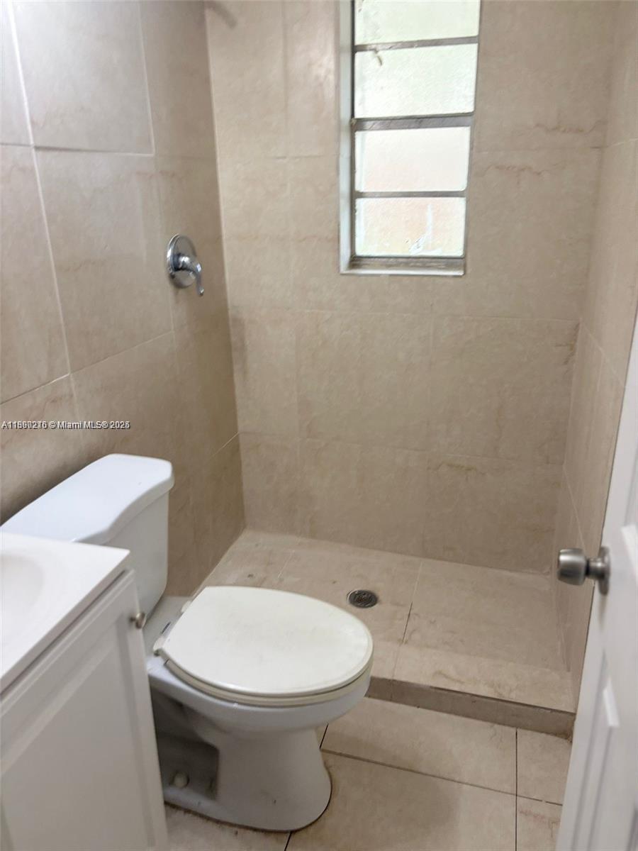 PIERCE APARTMENTS CONDO - Residential Lease