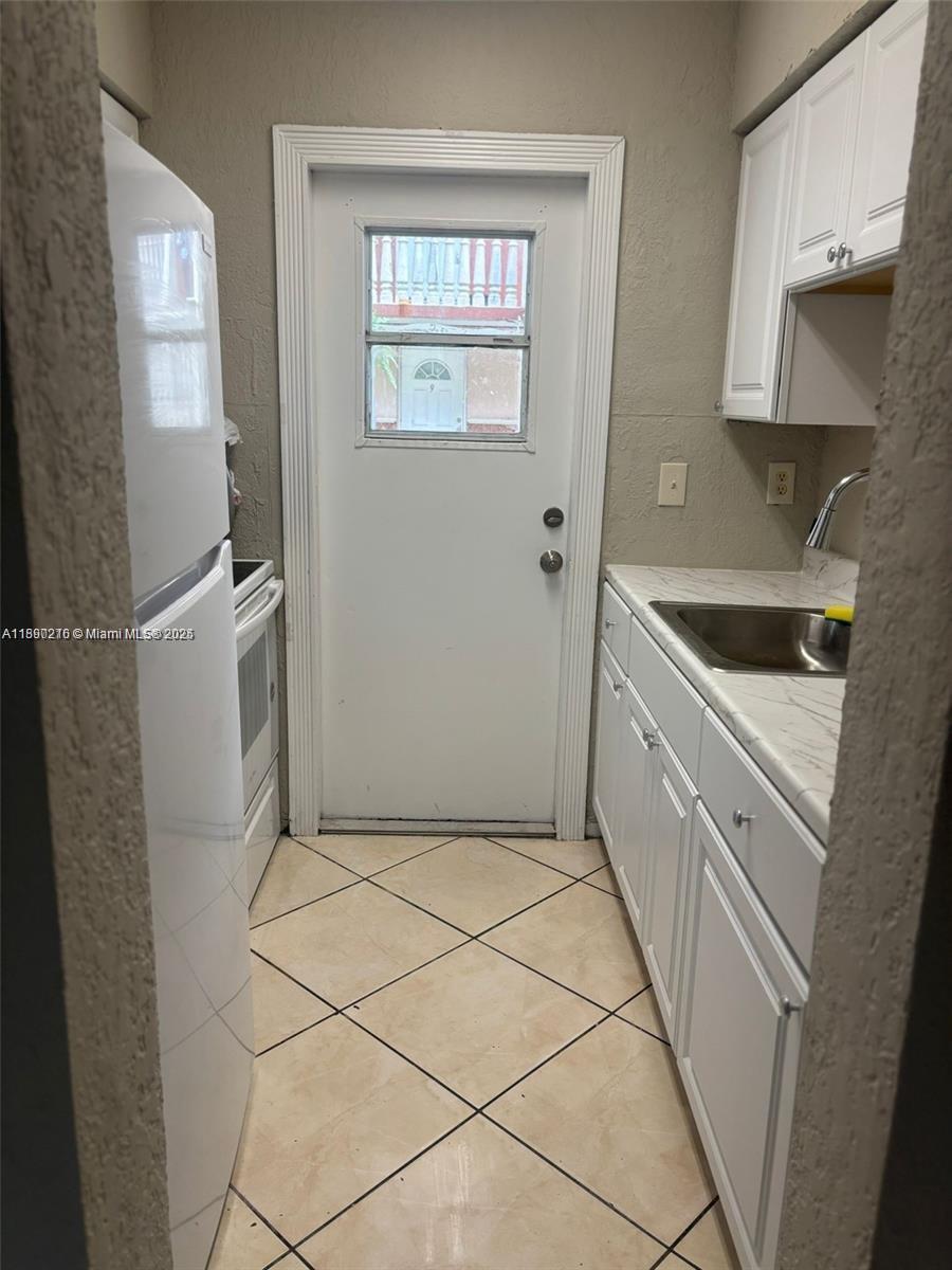 PIERCE APARTMENTS CONDO - Residential Lease