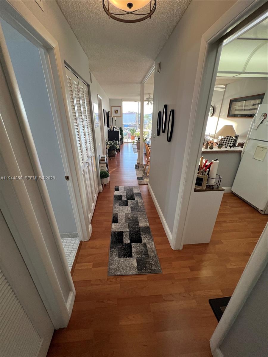 HOLLYBROOK GOLF AND - Residential