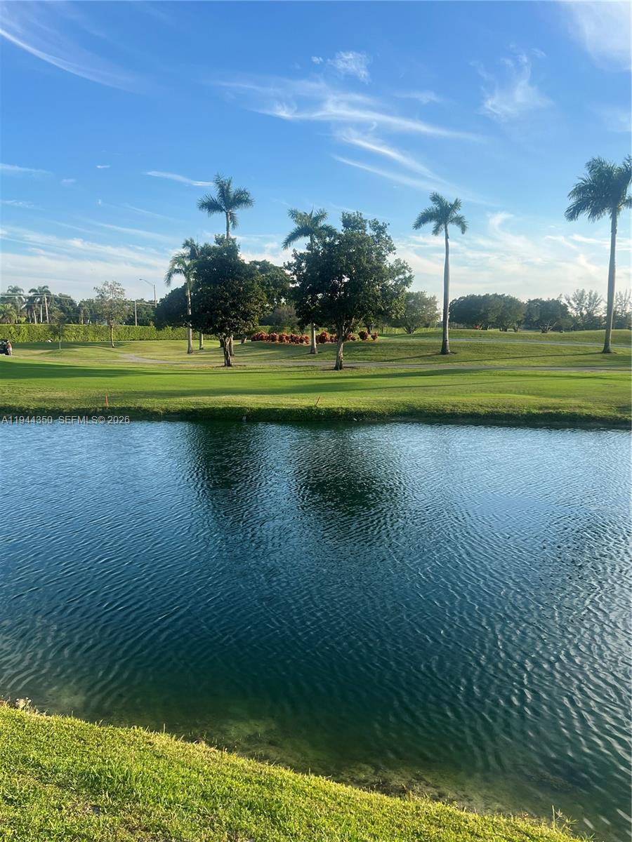 HOLLYBROOK GOLF AND - Residential