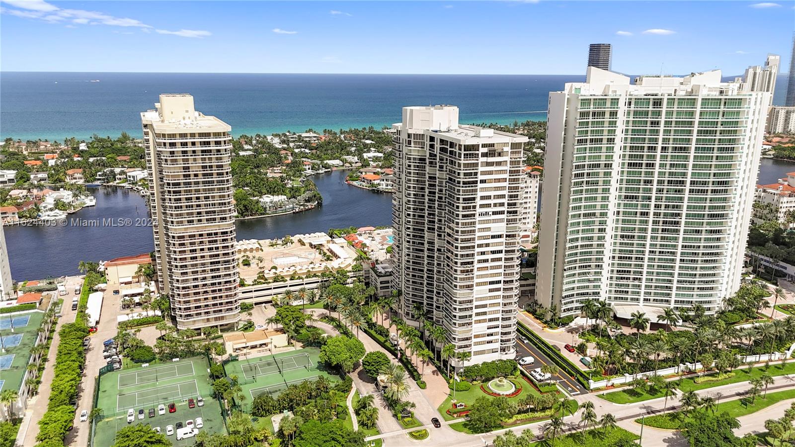 Property for Sale at 20185 E Country Club Dr 502, Aventura, Miami-Dade County, Florida - Bedrooms: 3 
Bathrooms: 3  - $653,500