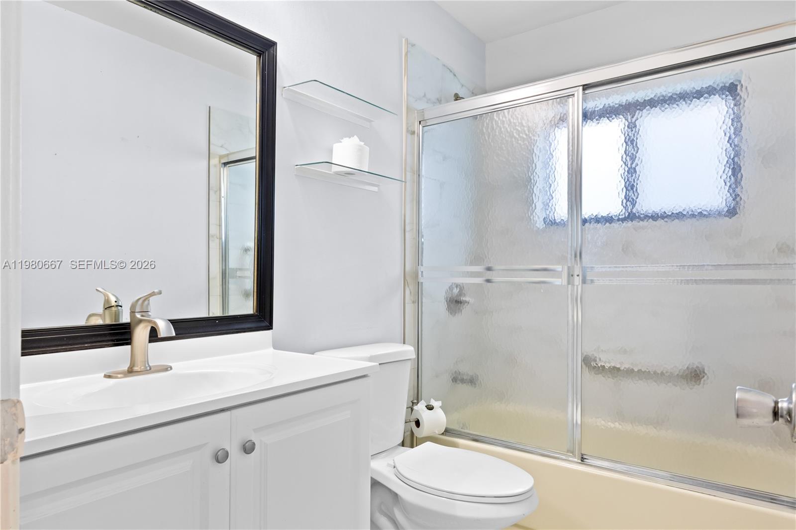 DELRAY VILLAS 3 - Residential