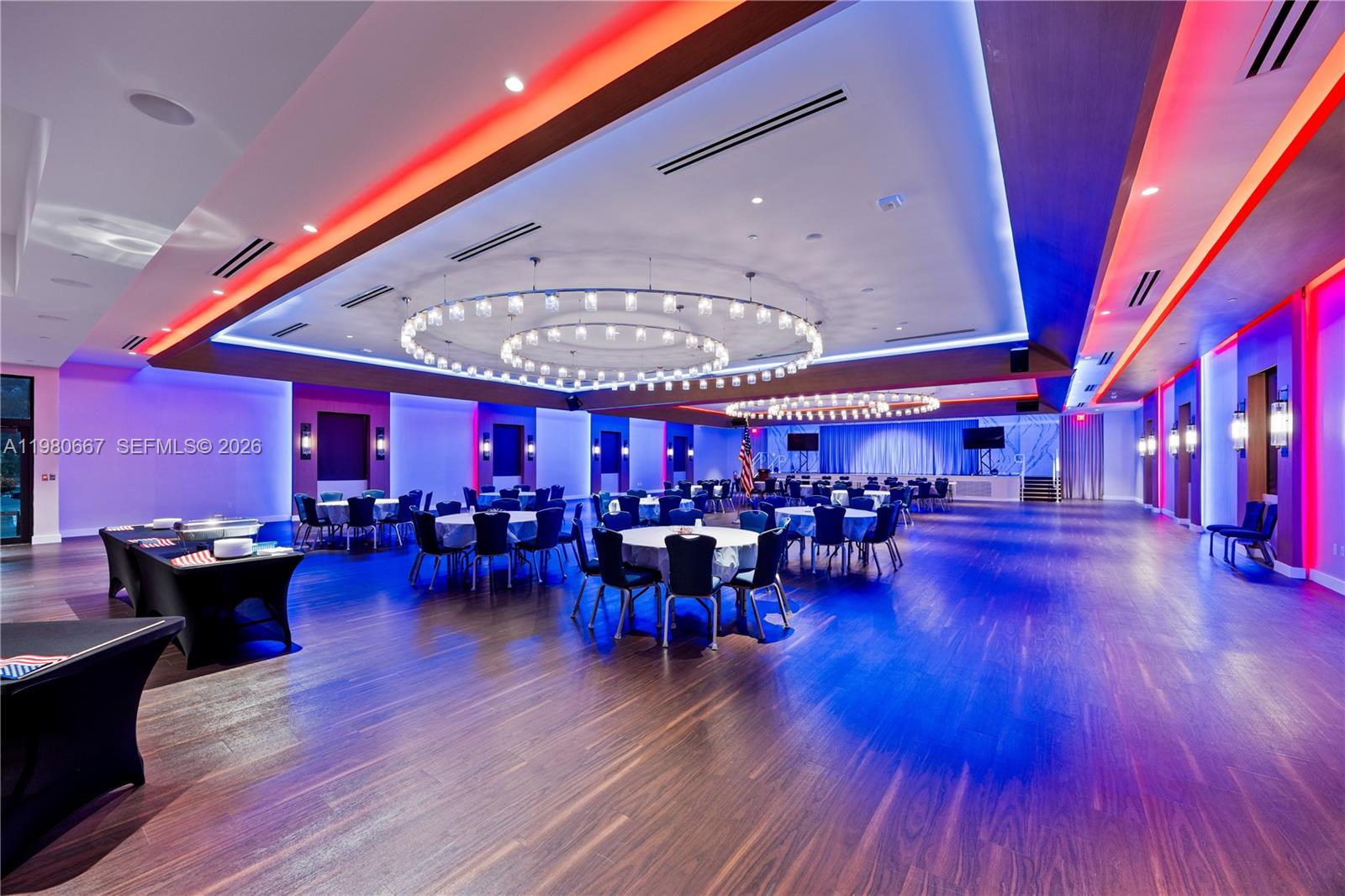 DELRAY VILLAS 3 - Residential