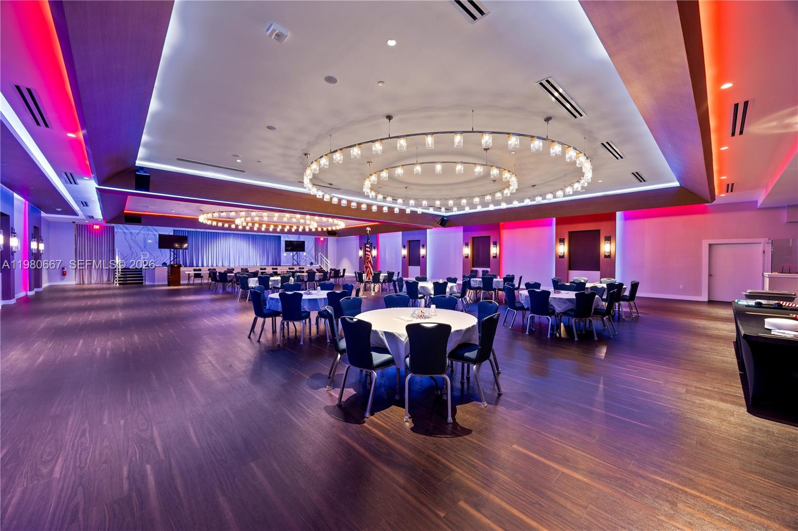 DELRAY VILLAS 3 - Residential