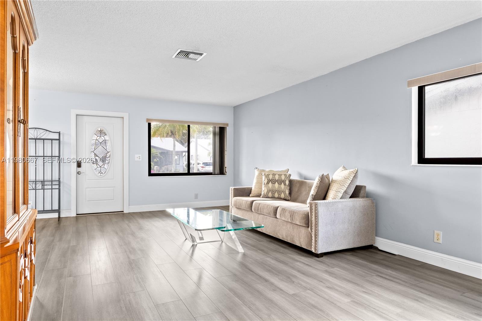 DELRAY VILLAS 3 - Residential