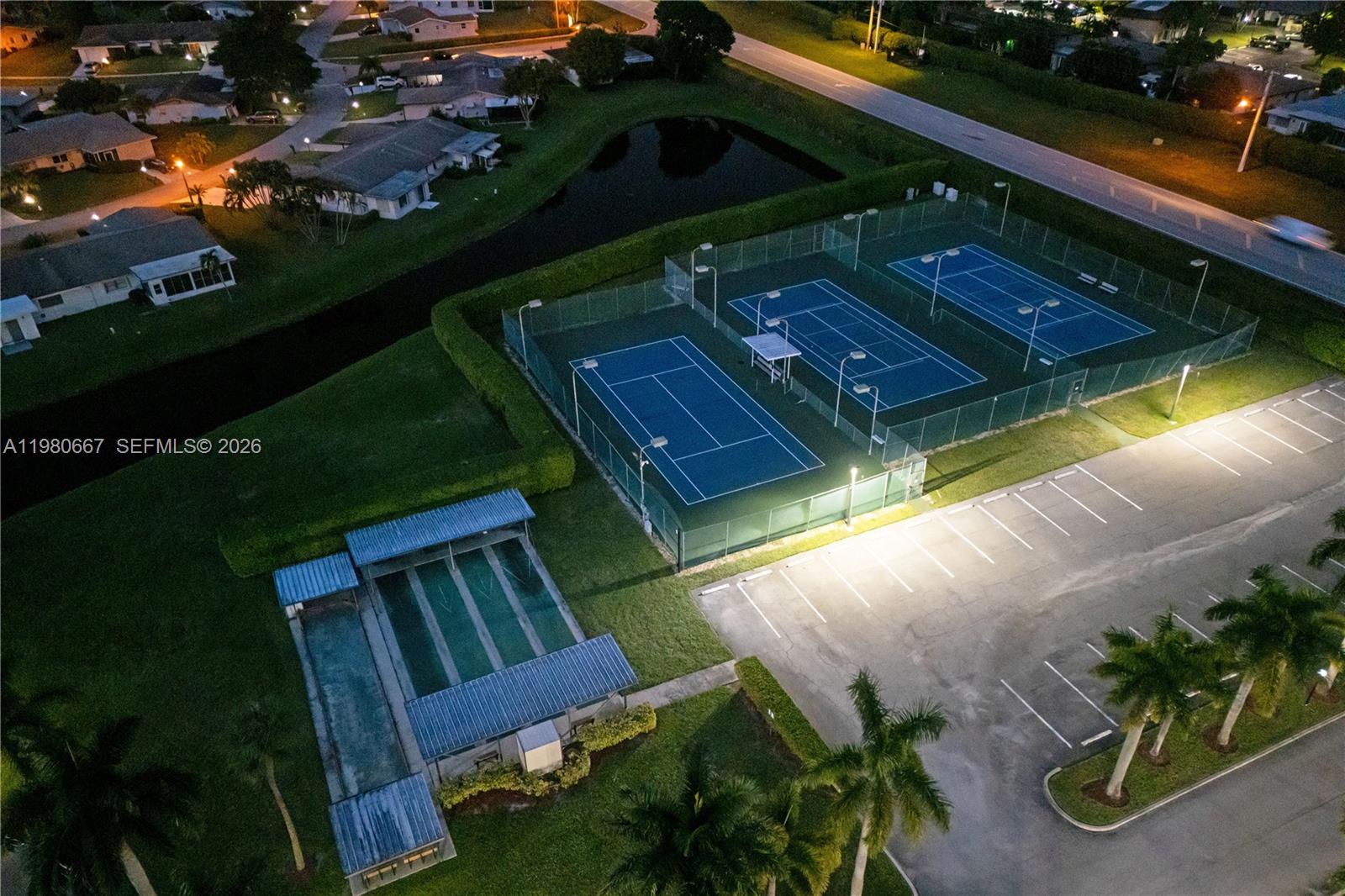 DELRAY VILLAS 3 - Residential