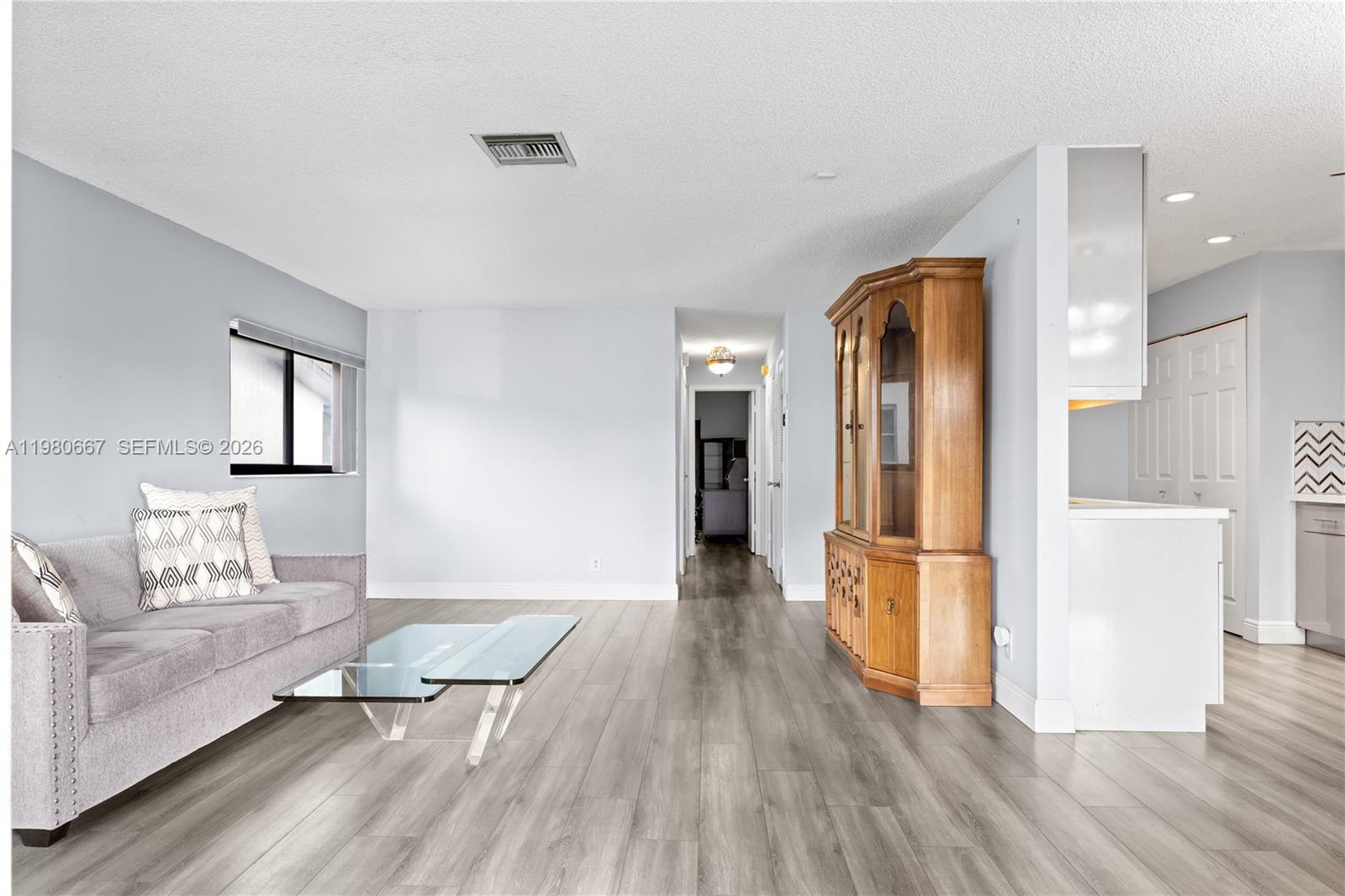 DELRAY VILLAS 3 - Residential