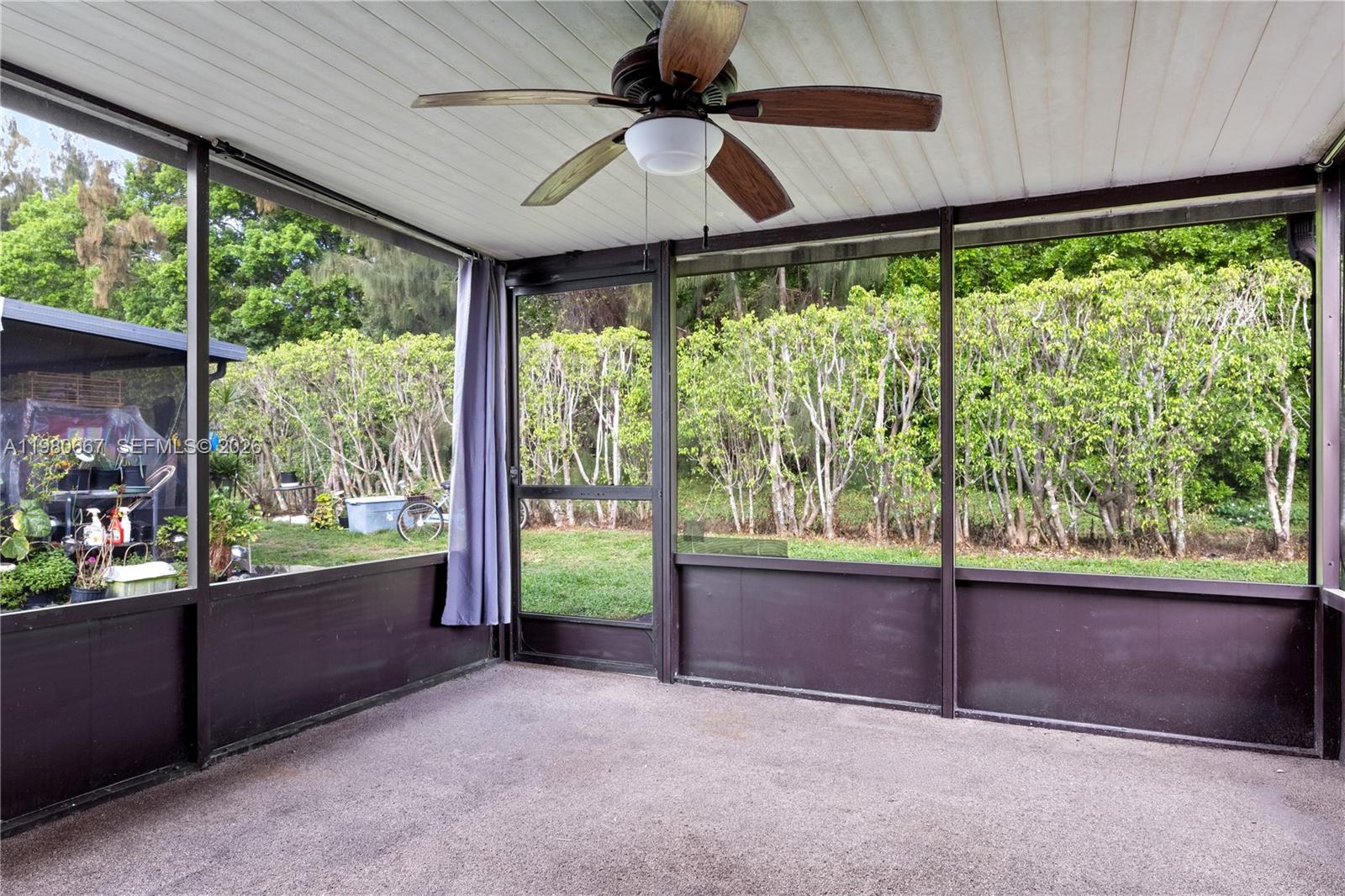 DELRAY VILLAS 3 - Residential