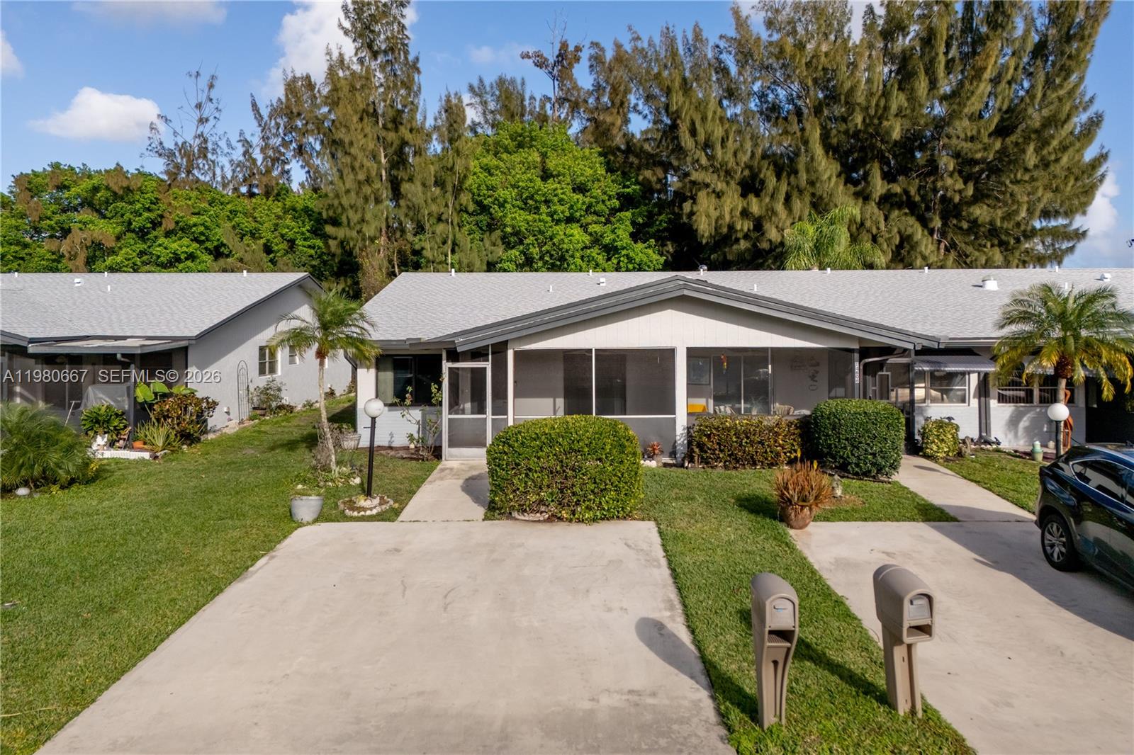 DELRAY VILLAS 3 - Residential