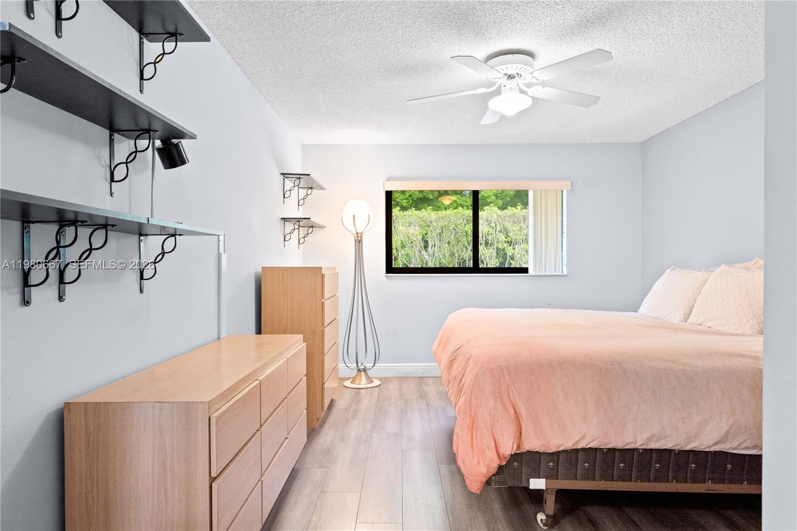 DELRAY VILLAS 3 - Residential