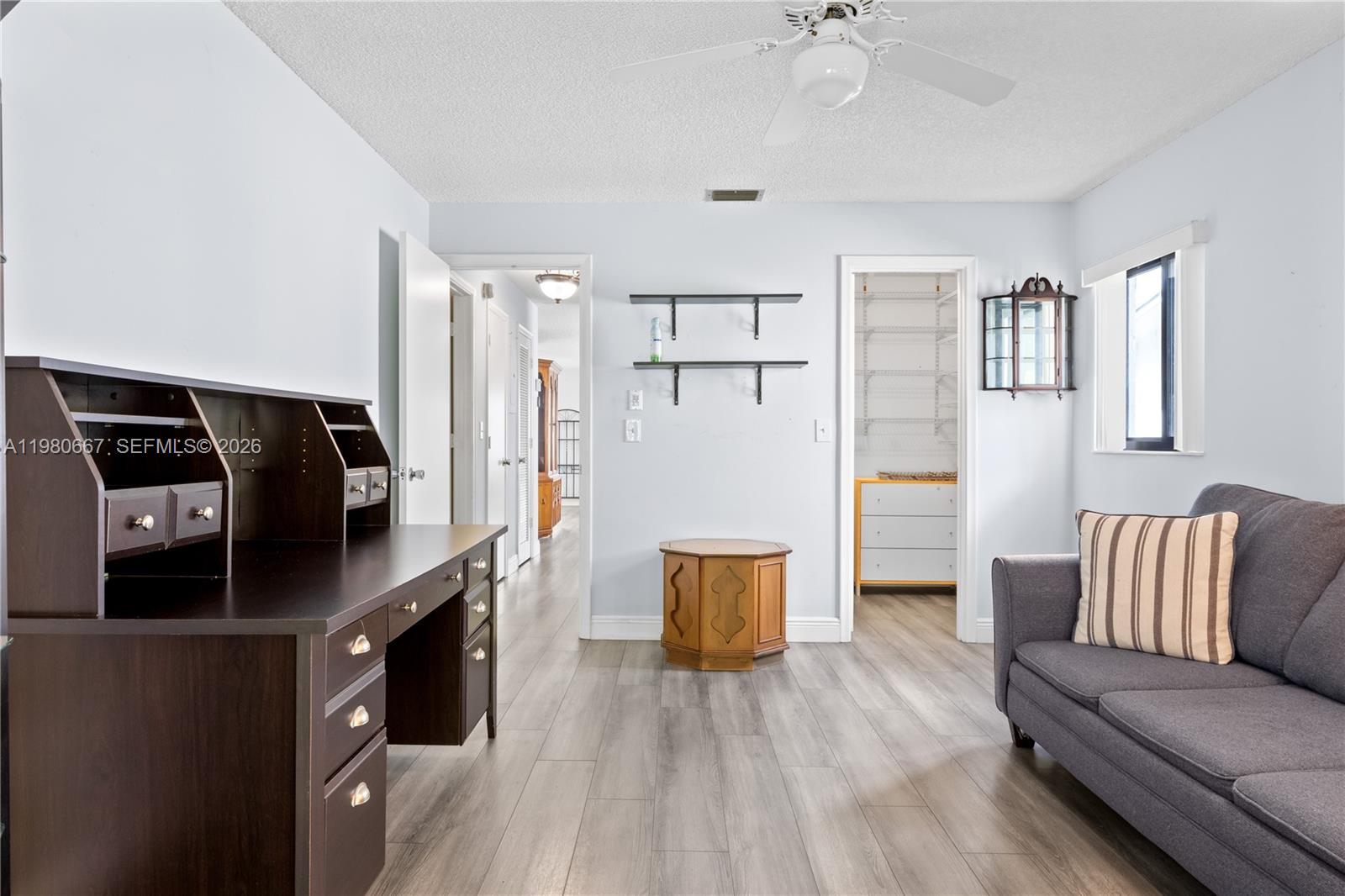 DELRAY VILLAS 3 - Residential