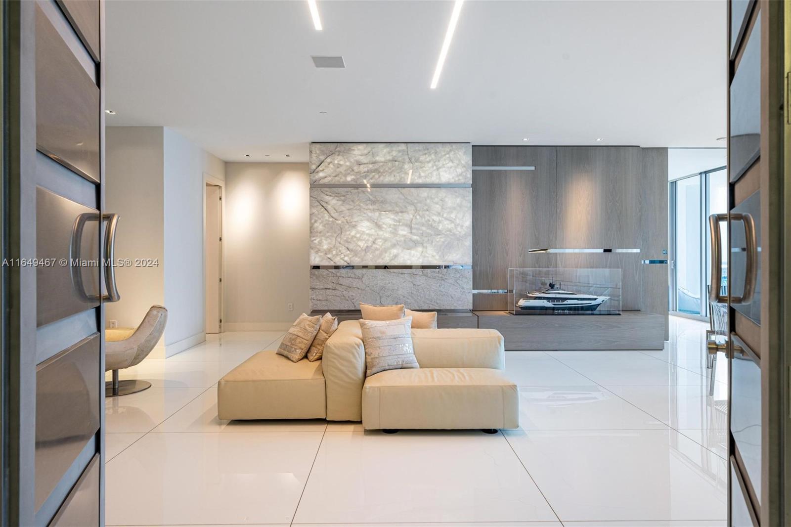 THE RESIDENCES AT THE BATH - Residential