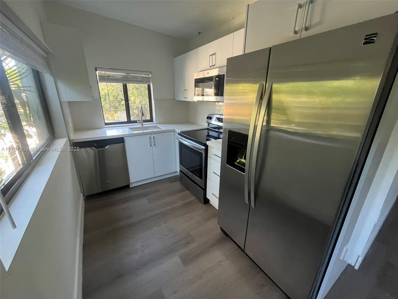 Welcome to your new home! Charming, fully renovated and in prestige conditions 2 Bedrooms, 1 full Bathroom, brand new kitchen with never used appliances. It is perfect for anyone looking for comfort and convenience in the the sought after Buena Vista Gardens neighborhood. The unit is inside a fully renovated gated multifamily complex with just 3 units, a lot of outdoor space, and exclusive 2 parking spaces per unit. Enjoy plenty of natural light, comfortable living area and spacious Bedrooms with a lot of storage space. The unit is in the second floor. Can be rented seasonal or annual. Proof of income and background check are required to rent.