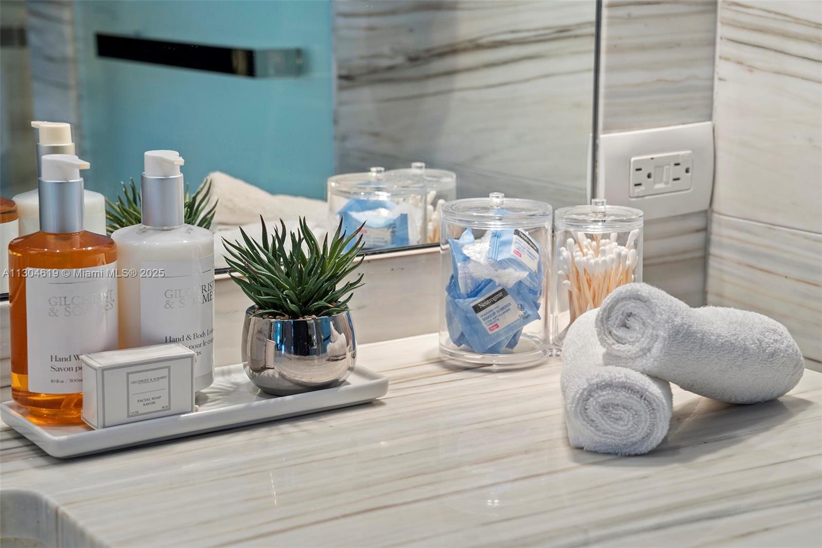 2201 COLLINS AVE CONDO - Residential Lease