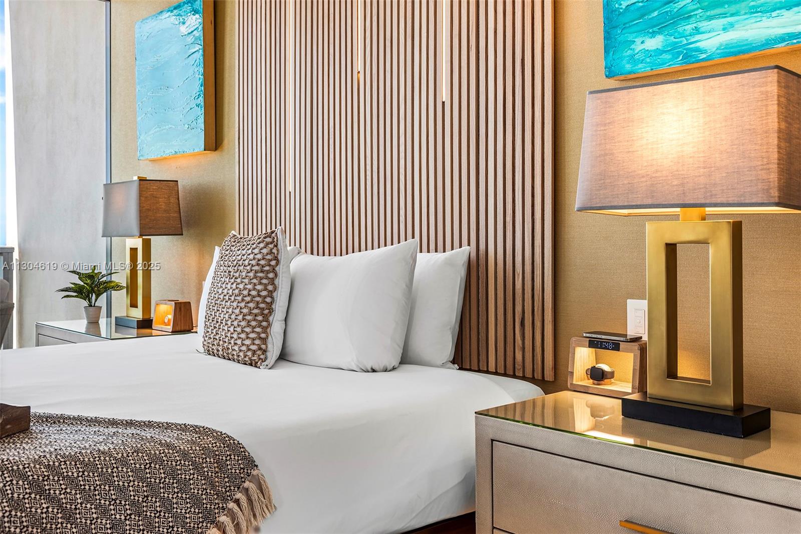 2201 COLLINS AVE CONDO - Residential Lease