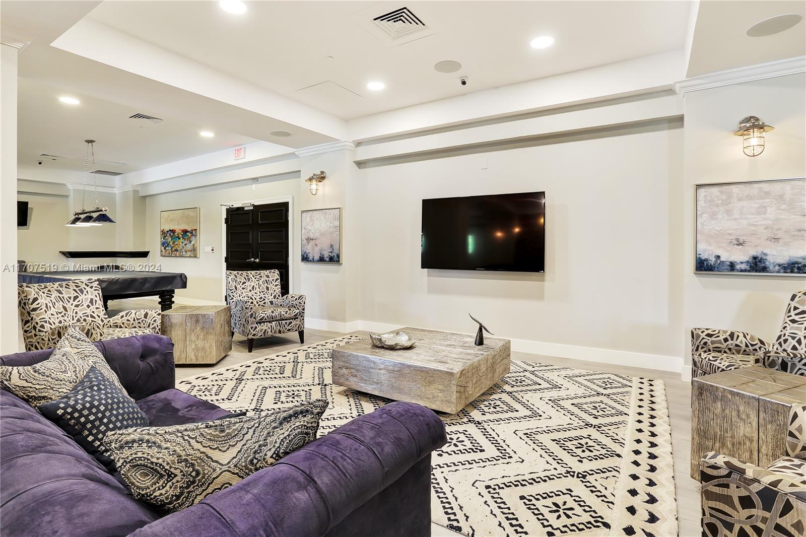 WAVE CONDO - Residential Lease