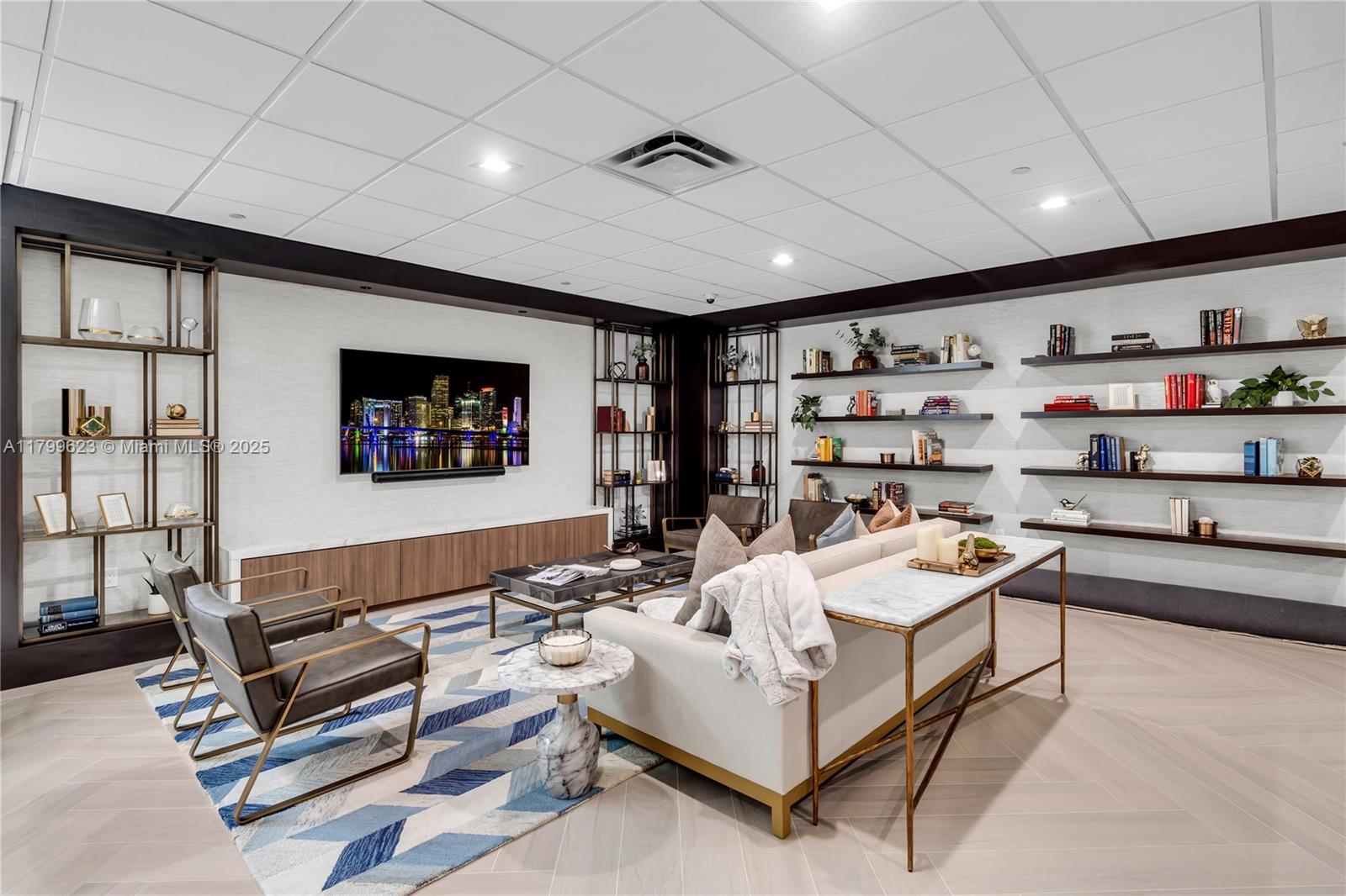 TOWNSEND PLACE CONDO - Residential Lease